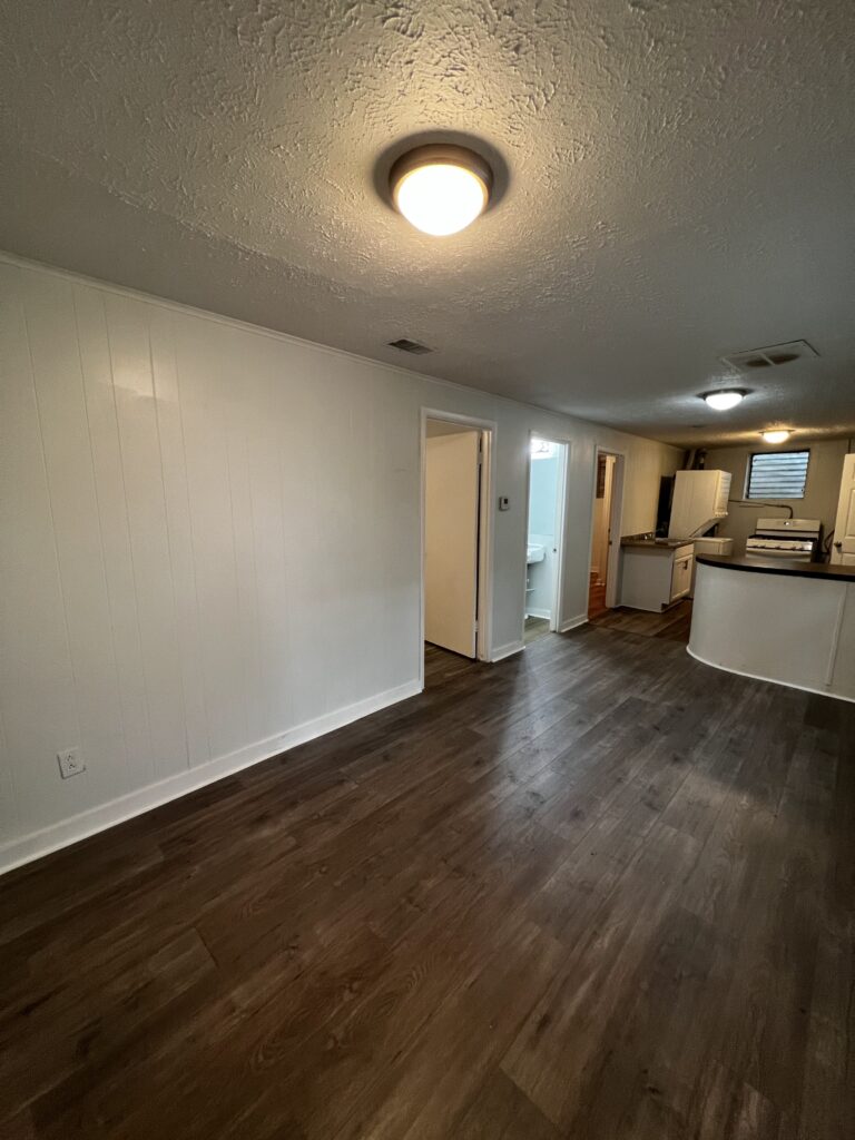 465 Ethel Street – B —- 3bedroom/1bath (Auxiliary Unit)